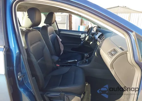 2017 Volkswagen Golf Tsi S 4-Door/Tsi Se 4-Door/Tsi Sel 4-Door/Tsi Wolfsburg Edition 4-Door z USA, uszkodzony, nr VIN 3VW217AU6HM012563